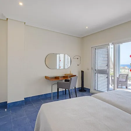 Rentonthebeach Teide Nº1 * Los Cristianos (Tenerife)